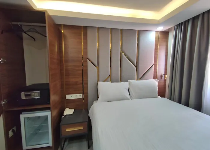 The Golden Pera\'S Hotel & Spa